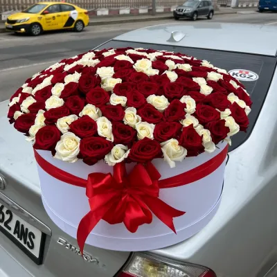 Купить 201 Роза микс в коробке