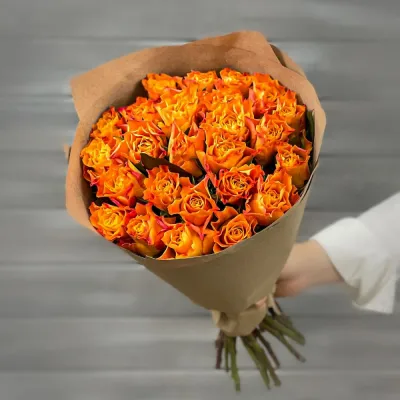Купить Букет из 19 оранжевых роз Кения