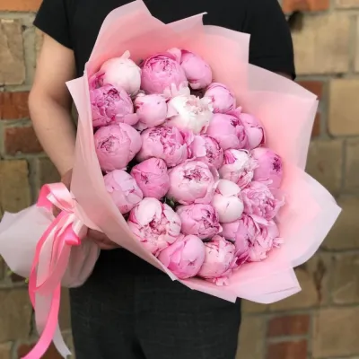 Купить Букет из 25 розовых пионов