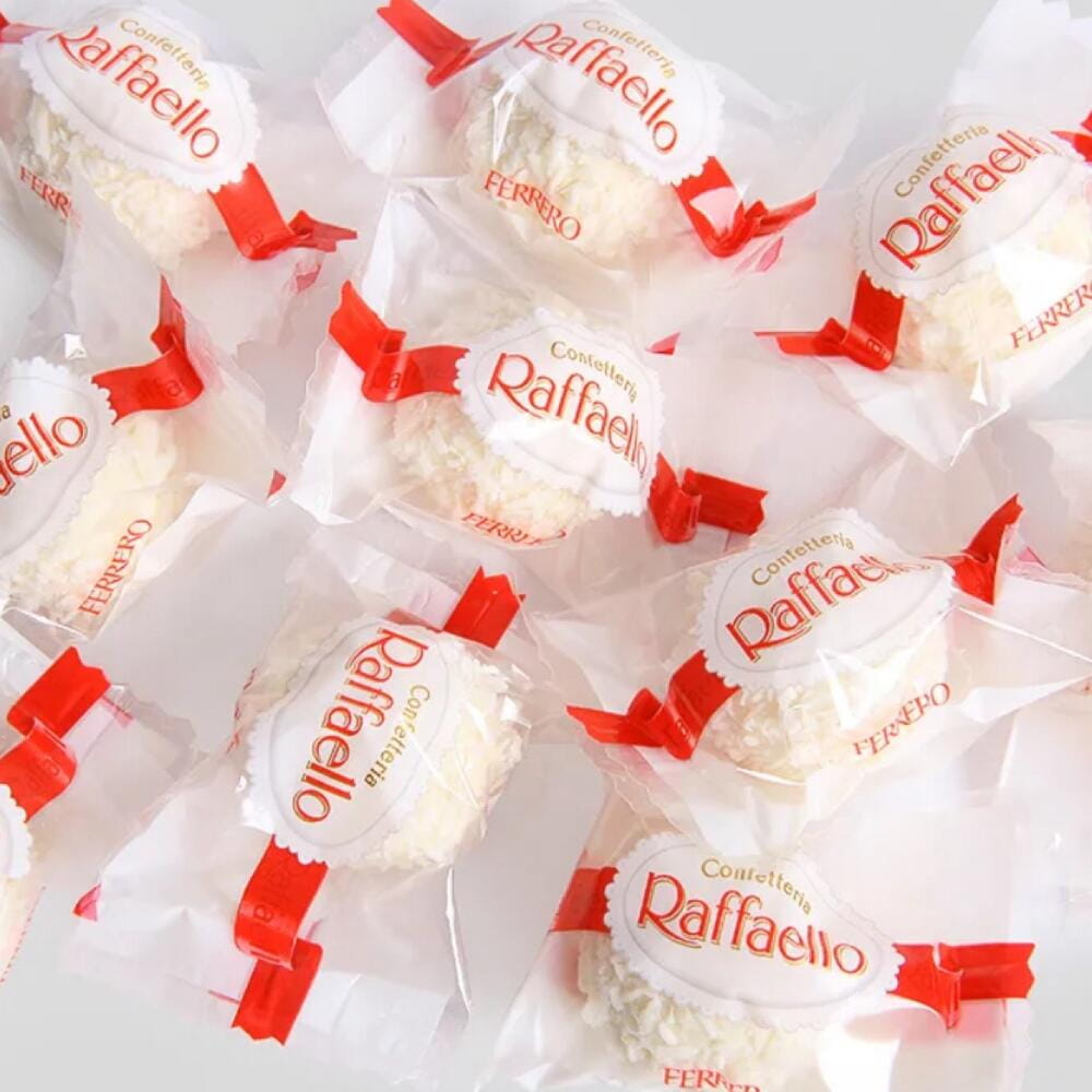 Заказ цветов: Конфеты Raffaello - ракурс 3