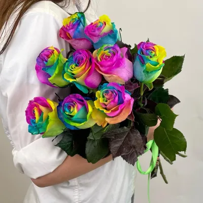 Купить Радужные Розы 9 шт