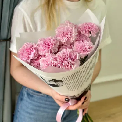 Купить Розовые гвоздики 11 шт