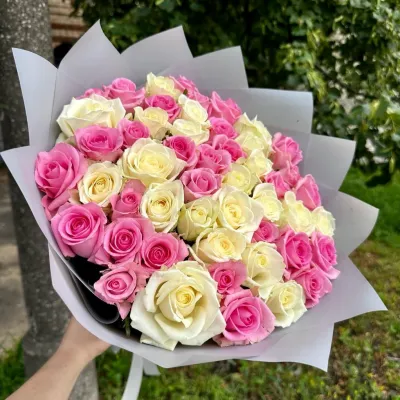 Купить Розовые И Белые Розы микс
