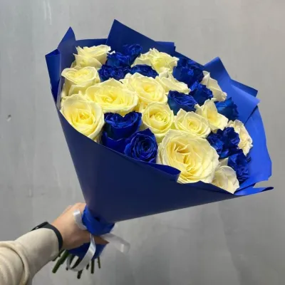 Купить Синие Белые Розы микс