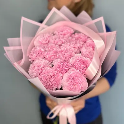 Купить Ярко розовые гвоздики 15 шт